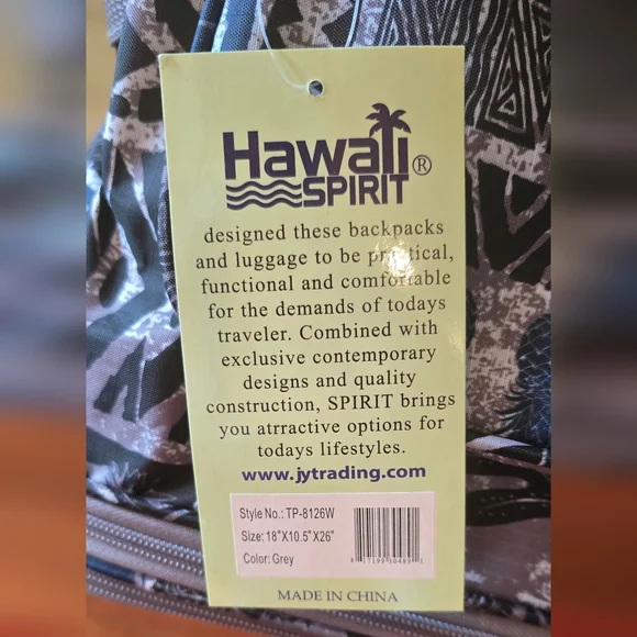 NWT Hawaii Spirit soft luggage bag with double zip extenders and swivel wheels. - Picture 4 of 13